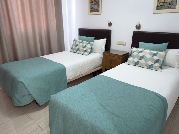 Bedroom 5, Holiday Club Sol Amadores, Las Palmas