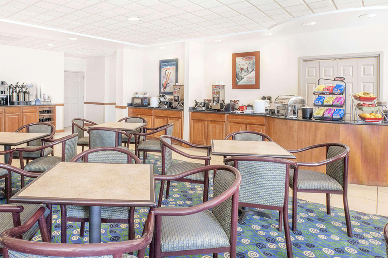 Food & Drinks 5, Wingate by Wyndham Ellicottville, Cattaraugus