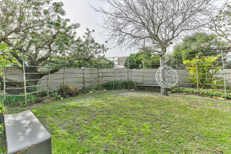 Others 5, Maple Residence, City of Cape Town