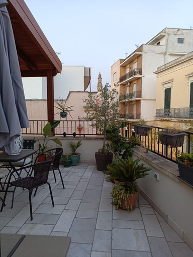 Others 4, La Casa Di Chia, Lecce