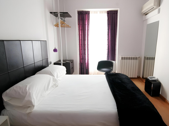 Bedroom, Hostal Santo Domingo, Madrid