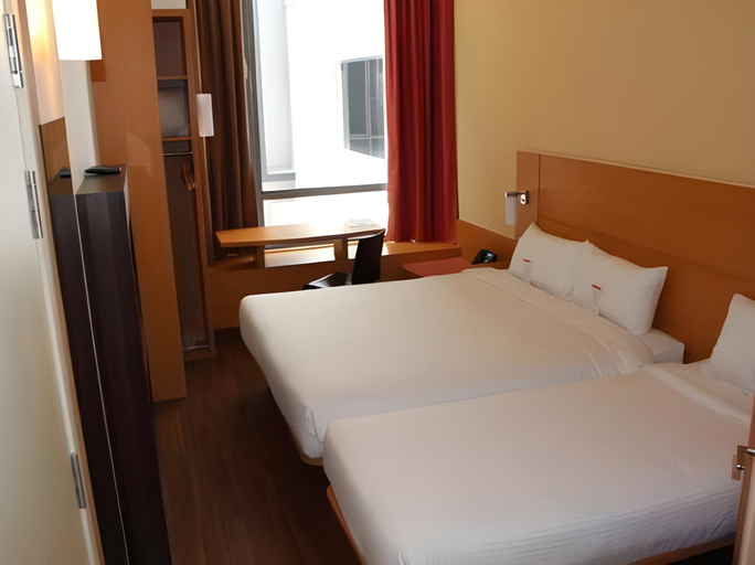 Bedroom 19