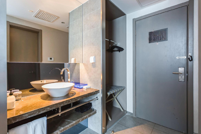 Bathroom 3, Orange Hotel Beijing Guang'anmen Niu Street, Beijing