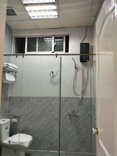 Bathroom 3, Bros Citihouse, Ho Chi Minh City