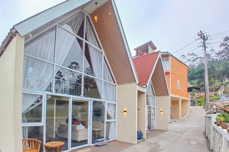 Exterior & Views 5, Danin Villa Syariah Dieng Mitra RedDoorz, Wonosobo