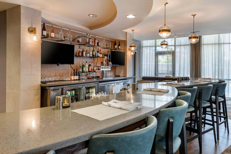 Food & Drinks 5, Cambria Hotel Madison East, Dane