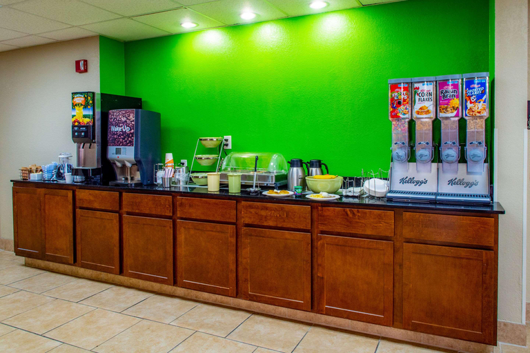 Public Area 2, Quality Inn Moore, Cleveland