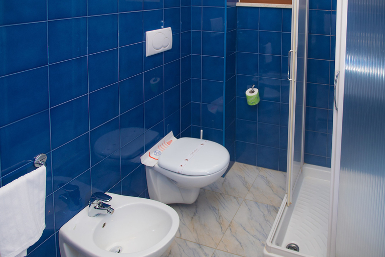 Bathroom 5, Hotel San Giovanni, Bari
