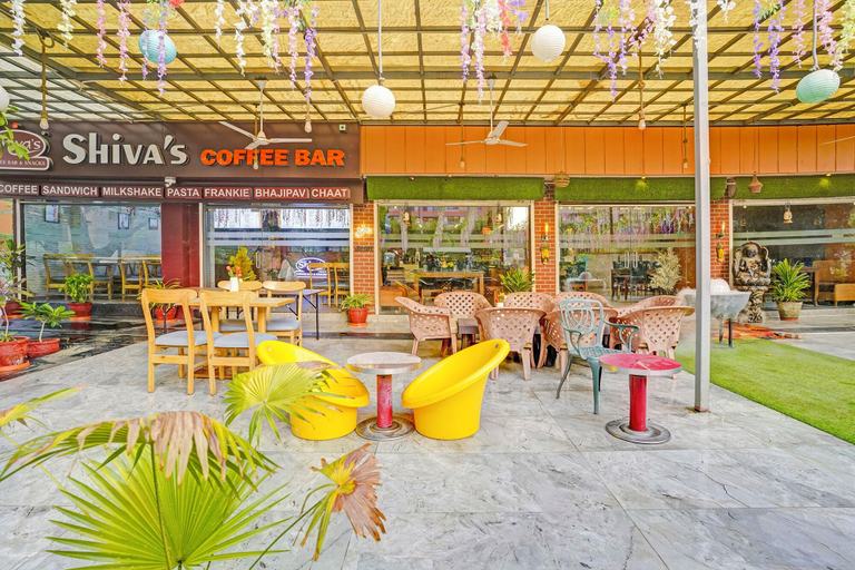 Food & Drinks 5, Fabhotel Siddharth Inn, Gandhinagar