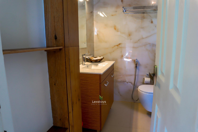 Bathroom 2, 42 Green Pastures By LexStays-Tea Estate Experience, The Nilgiris