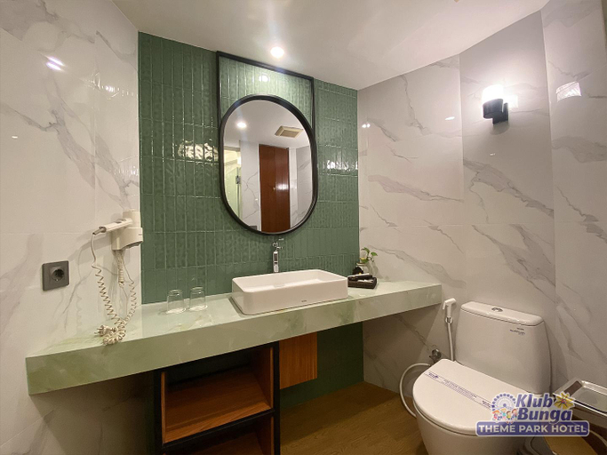 Bathroom 2
