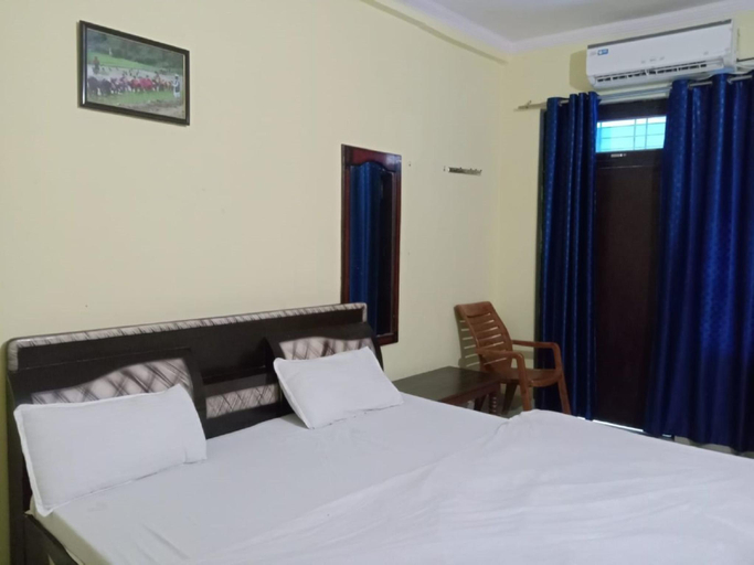 Bedroom 2, Goroomgo Shumangalam & Banquet Hall Banbasa, Udham Singh Nagar