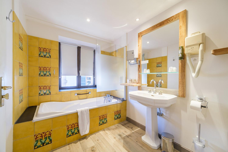 Bathroom 3, L'Hostellerie du Chateau, Haut-Rhin