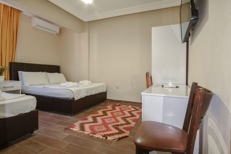 Bedroom 4, Huzur Royal Otel, Datça