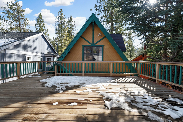Exterior & Views 1, Little Bear Lodge, San Bernardino