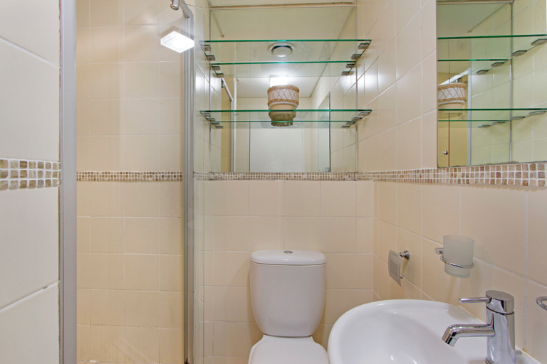 Bathroom 5, Seaside Village L11, City of Cape Town