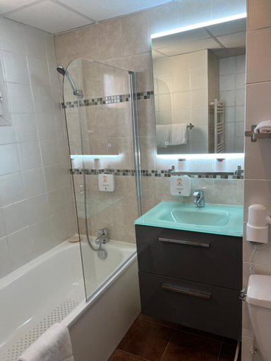 Bathroom 4, Adonis Arc Hotel Aix, Bouches-du-Rhône
