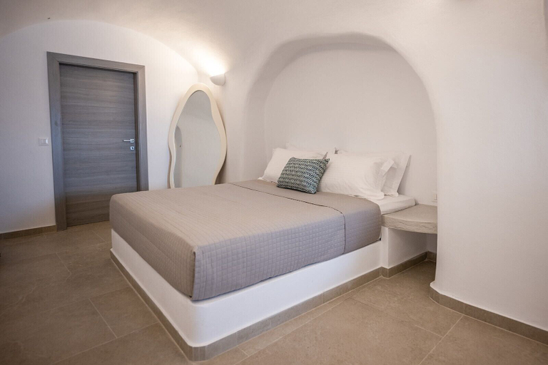 Bedroom 3, Three Domes Oia - an Iconic Collection, South Aegean
