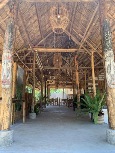 Exterior & Views 1, Three Little Birds Resort, Anda