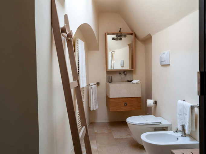 Bathroom 5, Relais La Sommita' Hotel, Brindisi