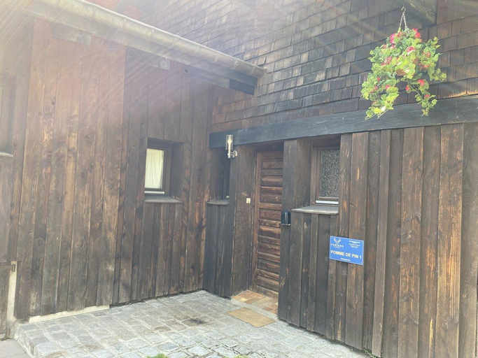 Others 3, Appartement avec terrasse dans chalet ¿A BRESSE , Vosges