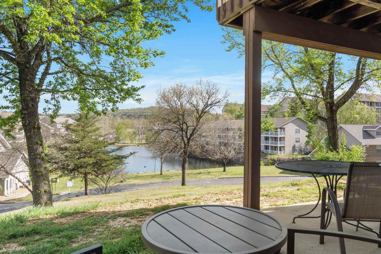 Others 5, Pond View Serenity For 6!, Taney