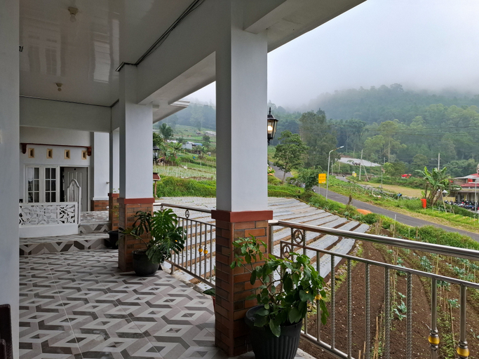Others 4, Hotel Green View near Sarangan Lake RedPartner, Magetan