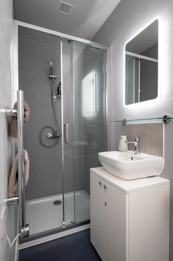 Bathroom 3, Nodpod Hotel, North Somerset