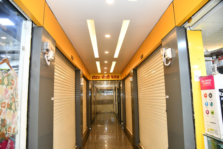 Public Area, Hotel Shreeji Palace, Sirohi