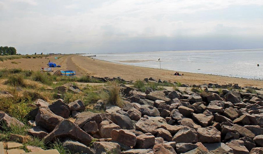 Beach 2, 8 Guests - Swimming Pool - 1min to the Beach, Cambridgeshire