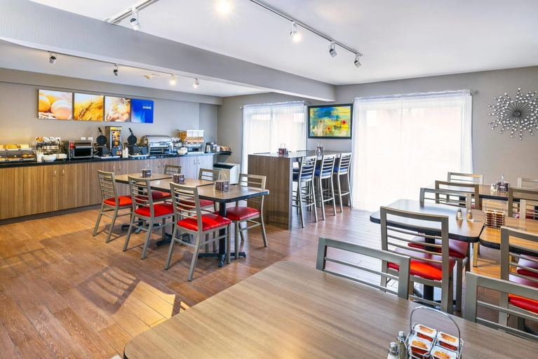 Food & Drinks 5, Comfort Inn Brossard, Champlain