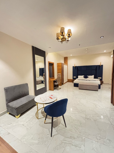 Others 4, Royal Palm Inn, Faizabad