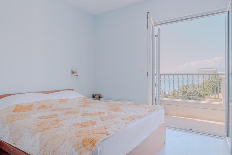 Bedroom 3, Hotel R