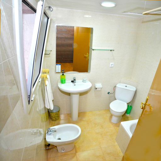 Bathroom 3, Hostal Julieta, Girona