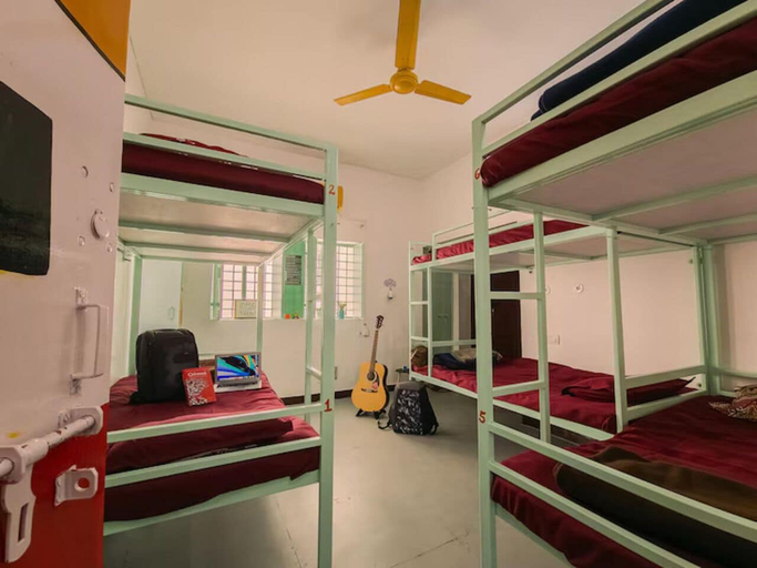 Bedroom 4, The Nomad Cave, Lucknow