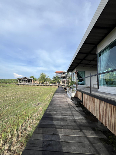 Others 5, นาน้าหมูFarm Stay, Na Yong