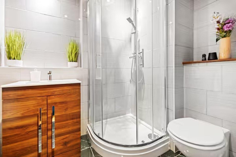 Bathroom 3, Leicester Premium Apartments & Executive Suites, Leicester