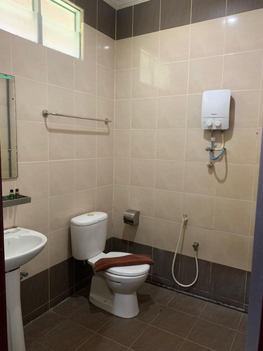 Bathroom 5