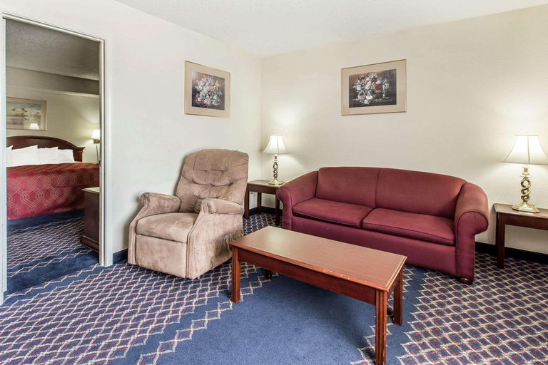 Public Area 4, Econo Lodge Thomaston Area, Upson