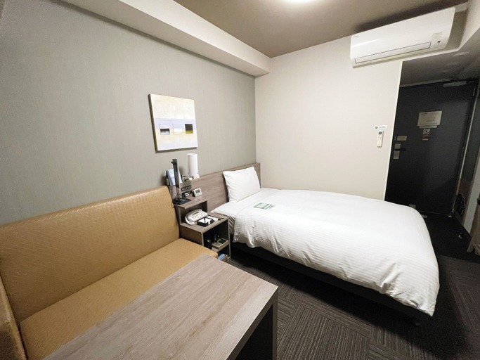 Bedroom 3, Hotel Route Inn Osaka Takaishi Hagoromo Ekimae, Takaishi
