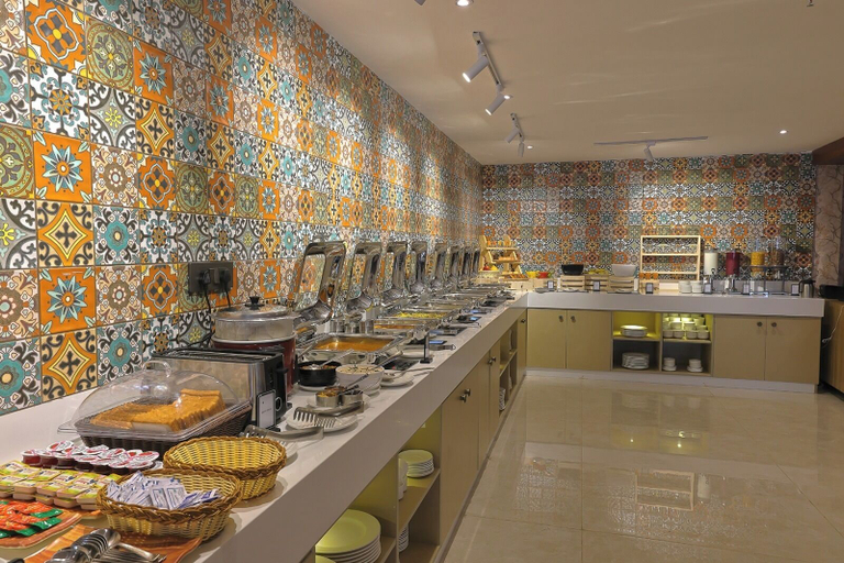 Food & Drinks 5, Hotel Grand Continent Premier Banjara Hills, Hyderabad, Ranga Reddy