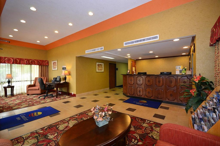 Public Area 2, Quality Inn Merriam Kansas City, Kansas City