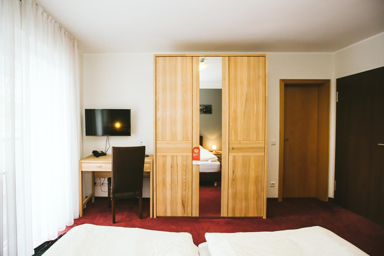 Bedroom 3, Schultes Landhaus, Paderborn