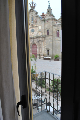 Others 3, Hostal Universitat, Lleida