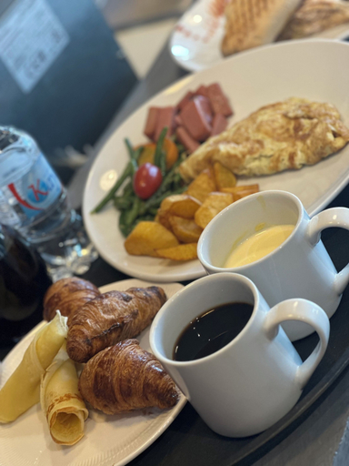 Food & Drinks 5, AfricaWorks Suites, Dakar