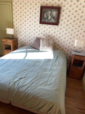 Others 4, Chambre d'hotes au presbytere de Rene, Sarthe