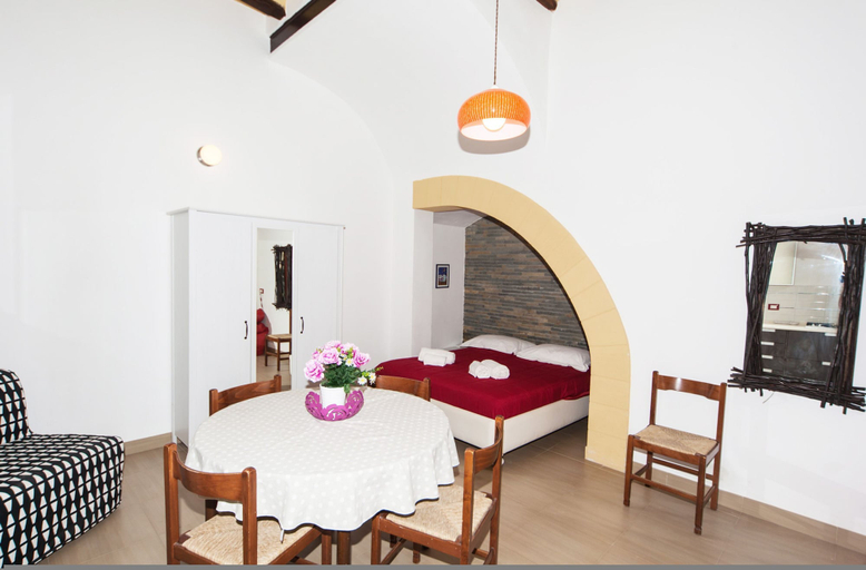 Room 5, Visitsicilia Donn Anna, Trapani