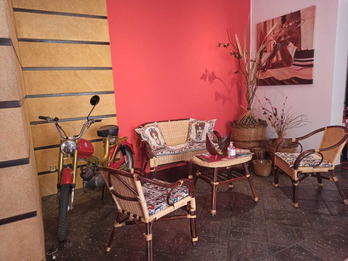 Others 3, Omer B&B, Agrigento