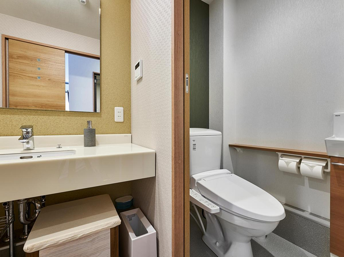 Bathroom 4, IZUTSU HOTEL KYOTO TAKASEGAWA BETTEI, Kyoto