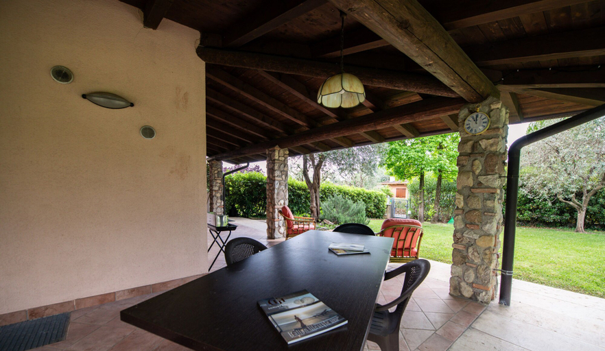 Room 4, Villa Golf in Polpenazze del Garda, Brescia